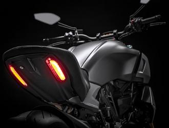 49 DUCATI DIAVEL 1260 S UC68935 High